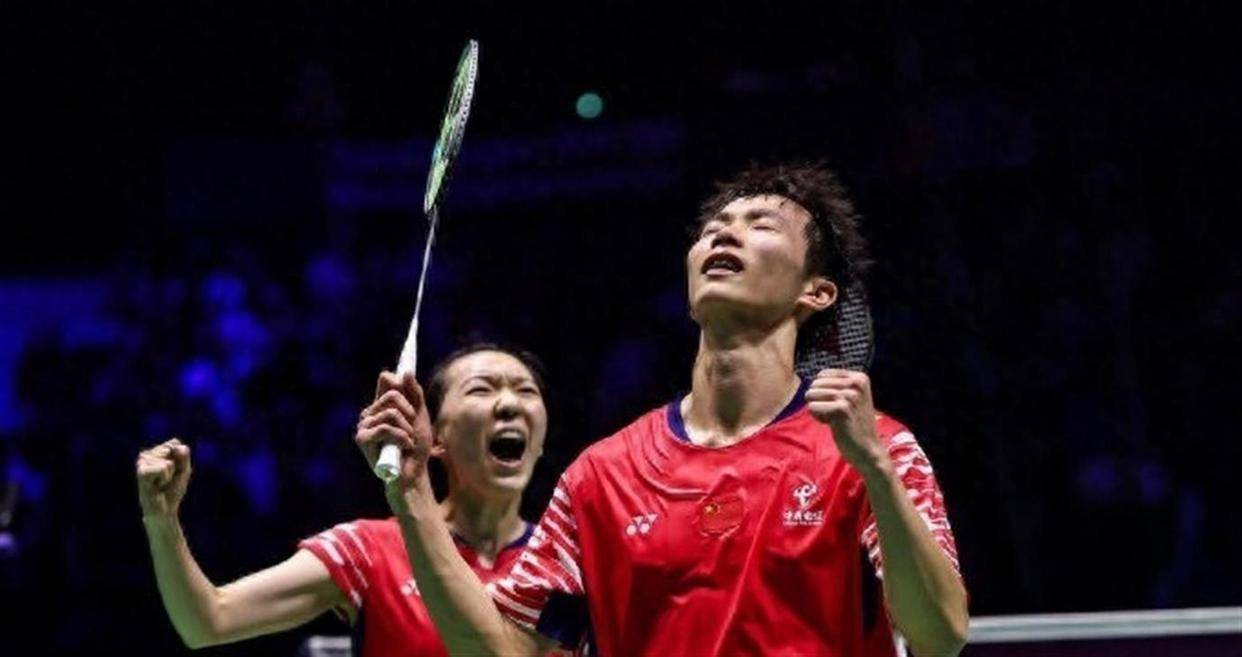 世界杯-足球赛事比分体育网2026德国公开赛遭遇名将退赛潮国羽王祉怡领衔女单梁王组合成男双夺冠最大热门