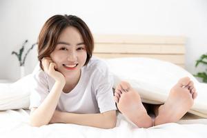 塔斯汀汉堡再被曝吃出生肉上热搜 曾多次陷入食