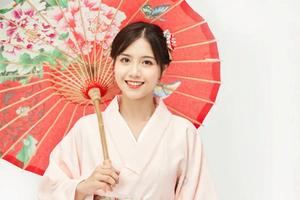 商海风云人物陷千万债务纠纷 《繁花》李李原型诉诸法律追债