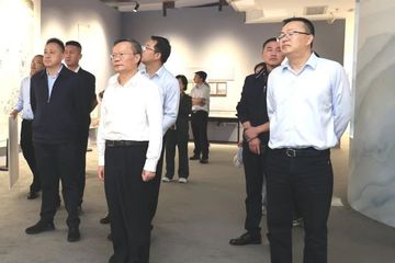 湖南省委原常委张文雄落马后 其妻追讨5000