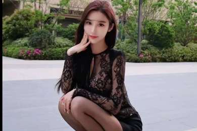 女子称入住泸沽湖景区酒店被员工刷卡进房猥亵 警方介入调查