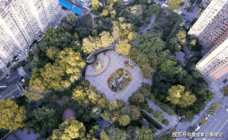 中山公園示意圖自然配套:項目附近有享有33萬方中山公園及4萬方礄口