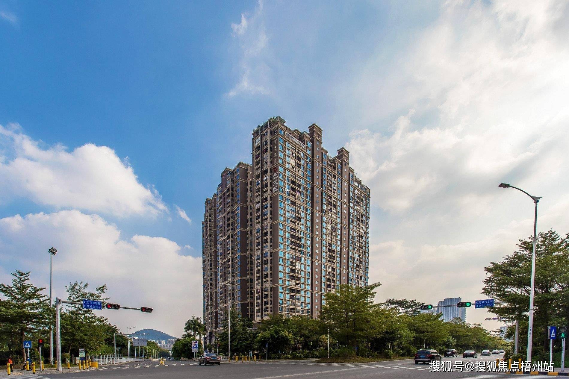 深圳t6艺术区联合办公共享办公招租 深圳写字楼共享办公室工位_南山区