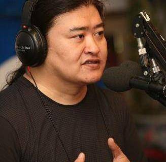 原创刘欢:和认识9天卢璐相守32年,因一个嗜好患"股骨头坏死"_生活