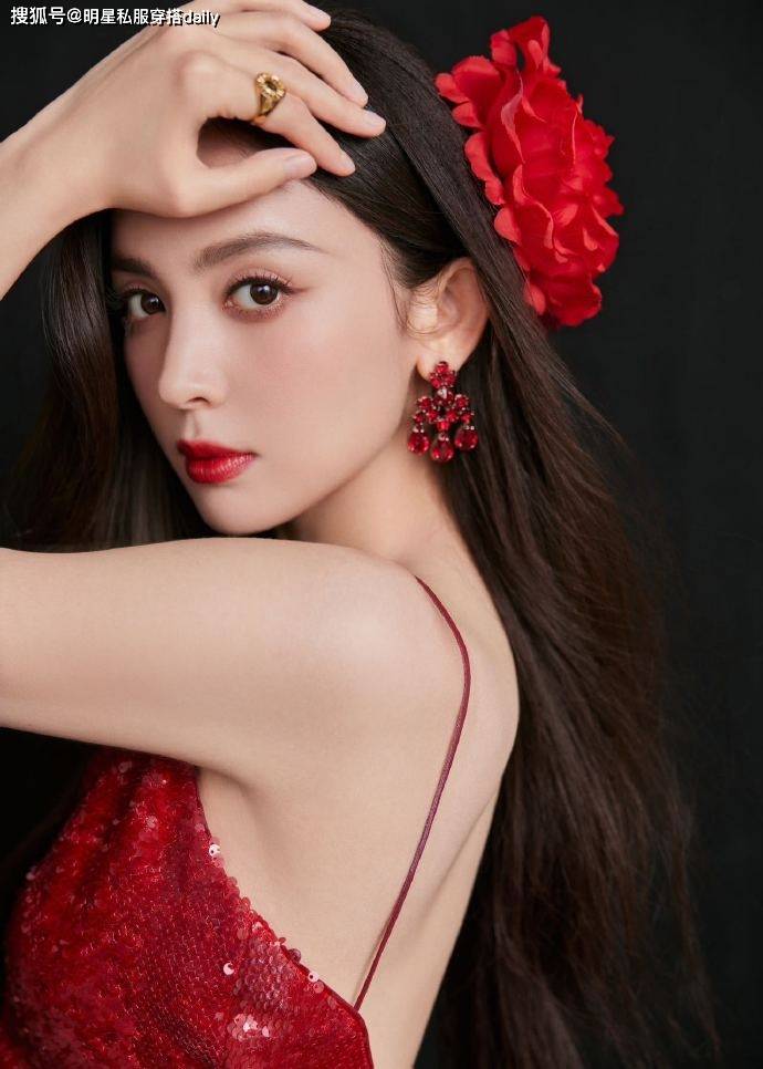 古力娜扎不愧是真正的明艳美女!