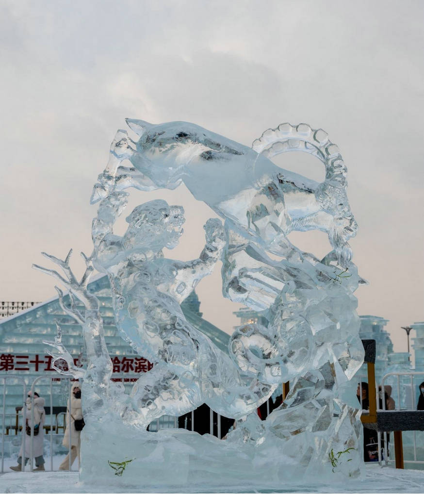 第三十五届中国·哈尔滨国际冰雕比赛完美收官