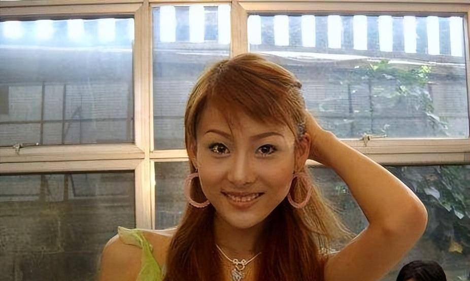 贾青:兜兜转转这些年,没能嫁入豪门,作"废"了前程