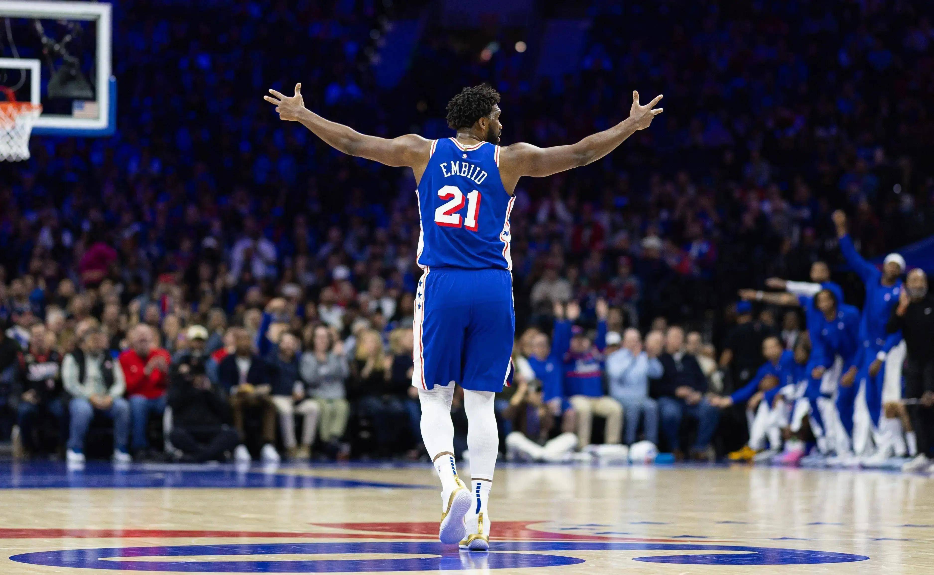 "大帝"恩比德书写历史,或者说完成了47年来无人能及的奇迹!