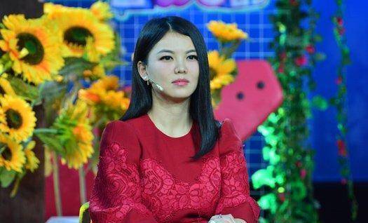 李湘:抢秦海璐男友,遭家暴后离婚,今直播带货_何炅_大本营_舞台