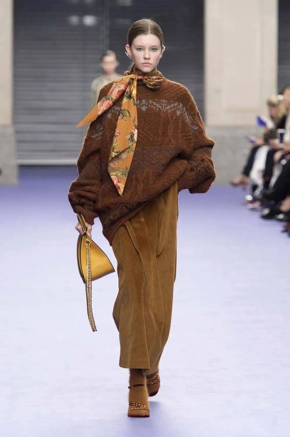 毛衣时髦穿搭技巧,只需要做好这一点,显高显瘦_整体_裤子_衣角