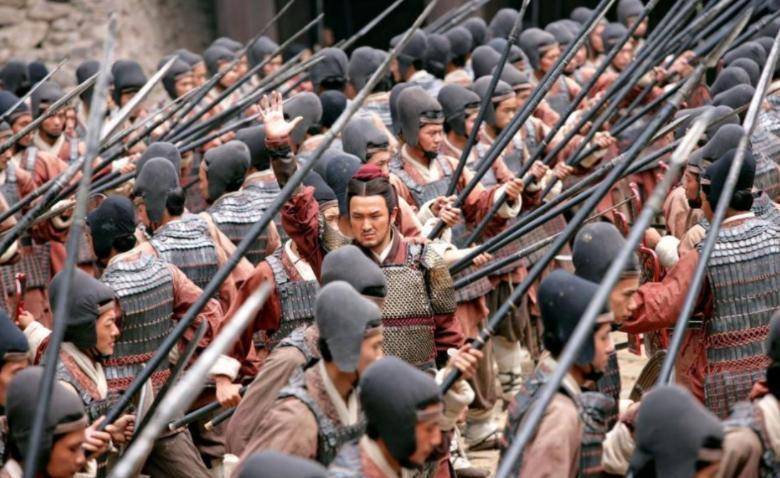 古代双方交战,从早打到晚,难道对战双方一直不用吃喝拉撒?