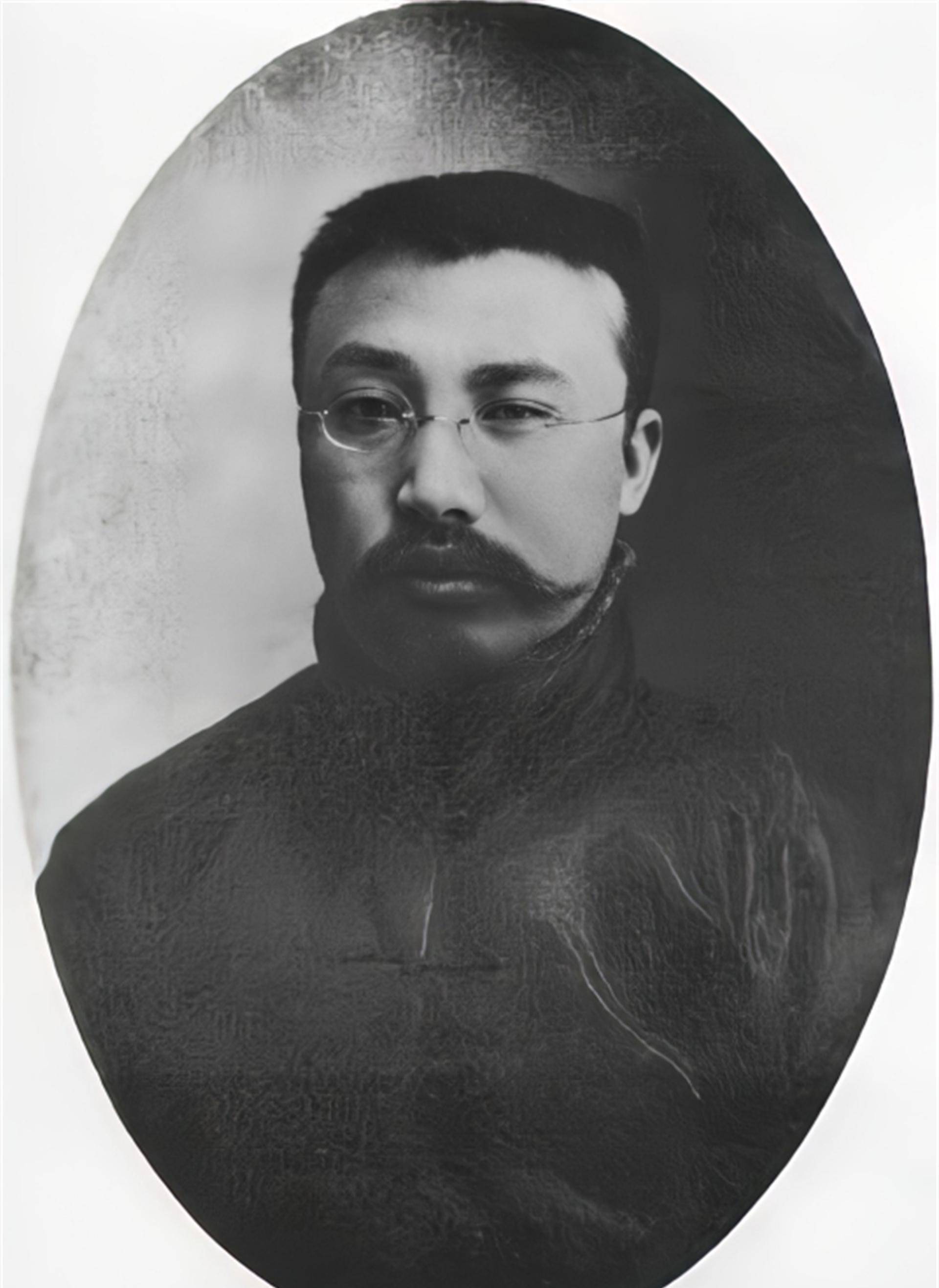 "本人警察厅处长吴郁文,想请大钊先生去警察厅喝茶.