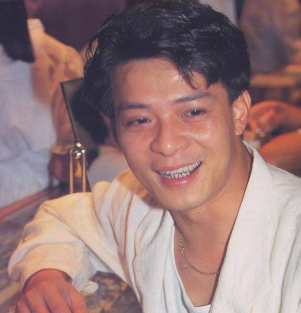 58岁黄日华隐退背后:老婆出轨后查出血癌,他却选择不离不弃_角色_香港