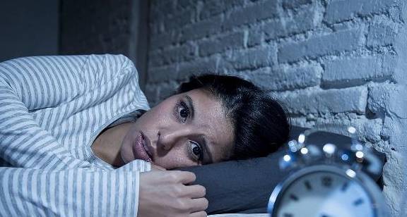 梦魇之痛，解析昨晚梦到我媳妇死了，狂哭至醒的深层心理含义