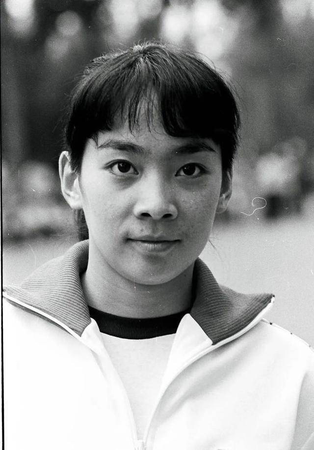 37年前,那个"冒死一跳"勇夺首金的马燕红,如今怎么样?