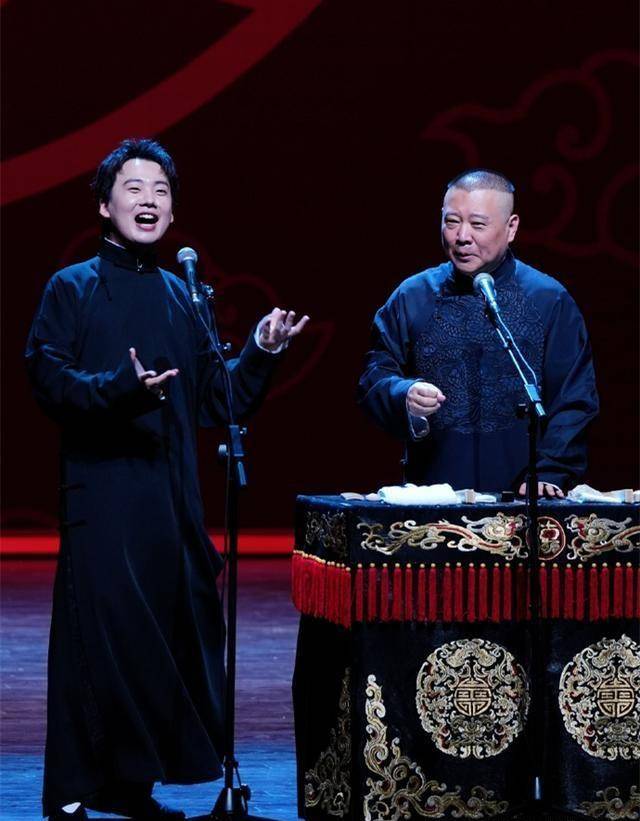 德云社阎鹤祥发文,晒巴西跨年照引议论,壮壮在回应郭麒麟喊话_郭德纲