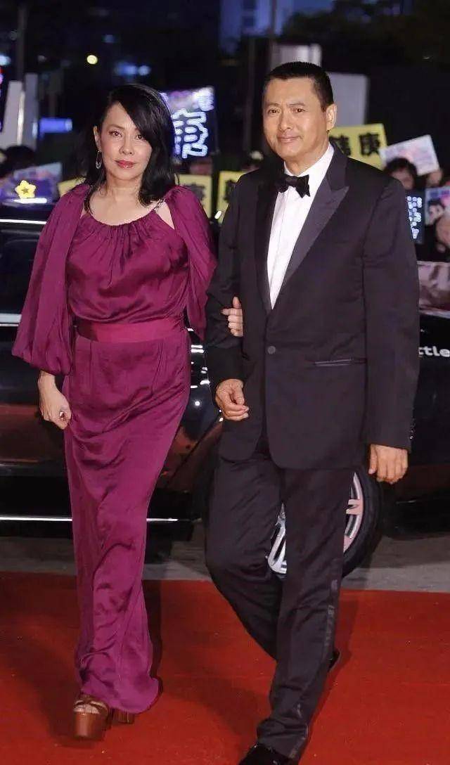 她是周润发的唯一女子,新加坡首富的女儿,究竟如何征服影帝的!