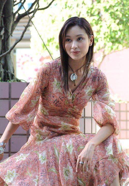 曾经"最美亚洲小姐"沦落到无人问津,如今已经48岁依然单身一人_杨恭如