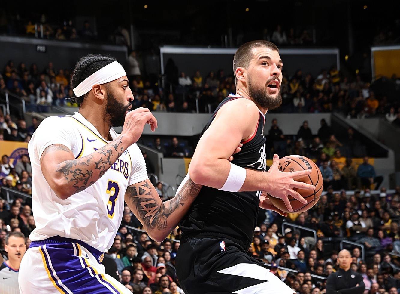 五虎湖人82 29,祖巴茨22 19,新纪录诞生,西部第十名易主_詹姆斯_乔治