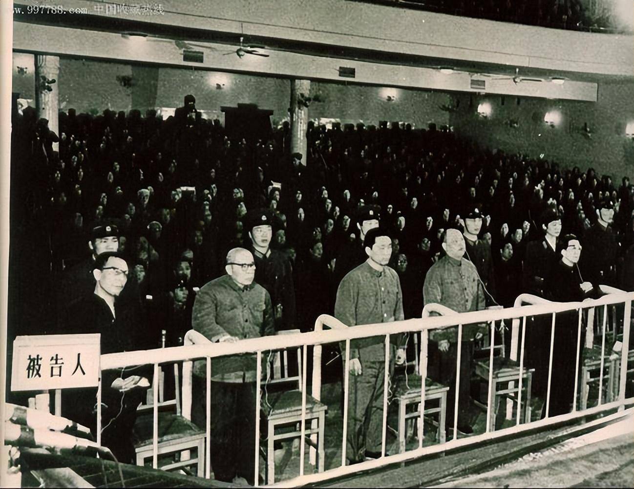 原创她曾在法庭审判四人帮离休16年后仍骄傲的说我办的案都是铁案