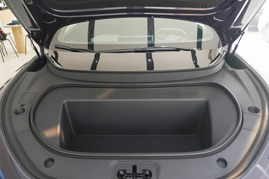 雷军晒小米su7前备箱,没有它的纯电车不高级?_阿维塔_容积_续航