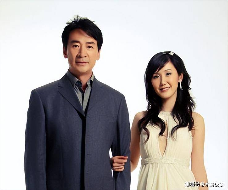 69岁寇振海现状:白发老态,儿子上高中,妻子风韵犹存_李婷_事业_因为