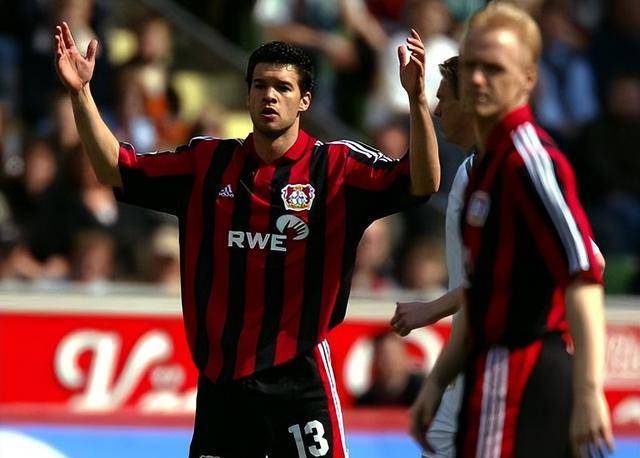 足坛人物志:悲情英雄巴拉克之无奈的2002年四亚王_勒沃库森_比赛_德国