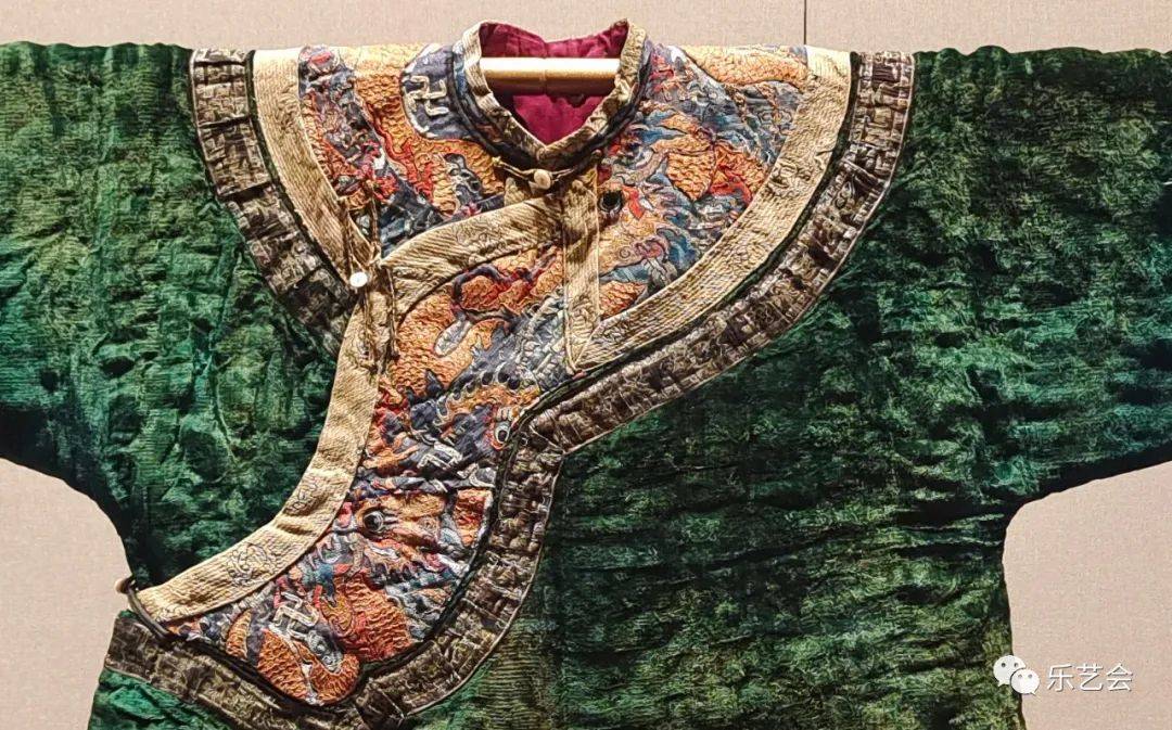 文物中的吉祥龙:乐艺会新年贺春专辑2织绣中篇_清代_展品_故宫
