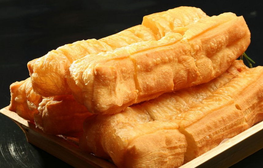 印度"油条"叫板中国,网友看到后坦言:厉害,墙都不服就服你!