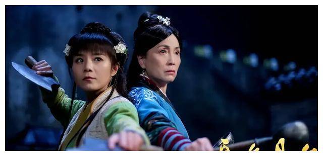 《豆包县令》,该片集结了大家熟悉的潘长江,苑琼丹,蔡明,张立,潘斌龙