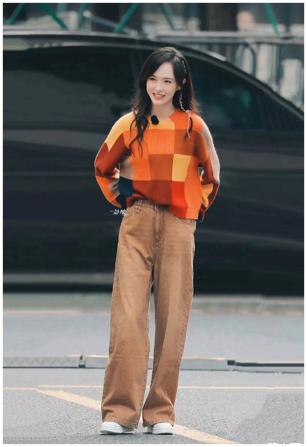 《繁花》收官,唐嫣又带火了一种新穿法:毛衣 香蕉裤,太时髦_优势_时尚