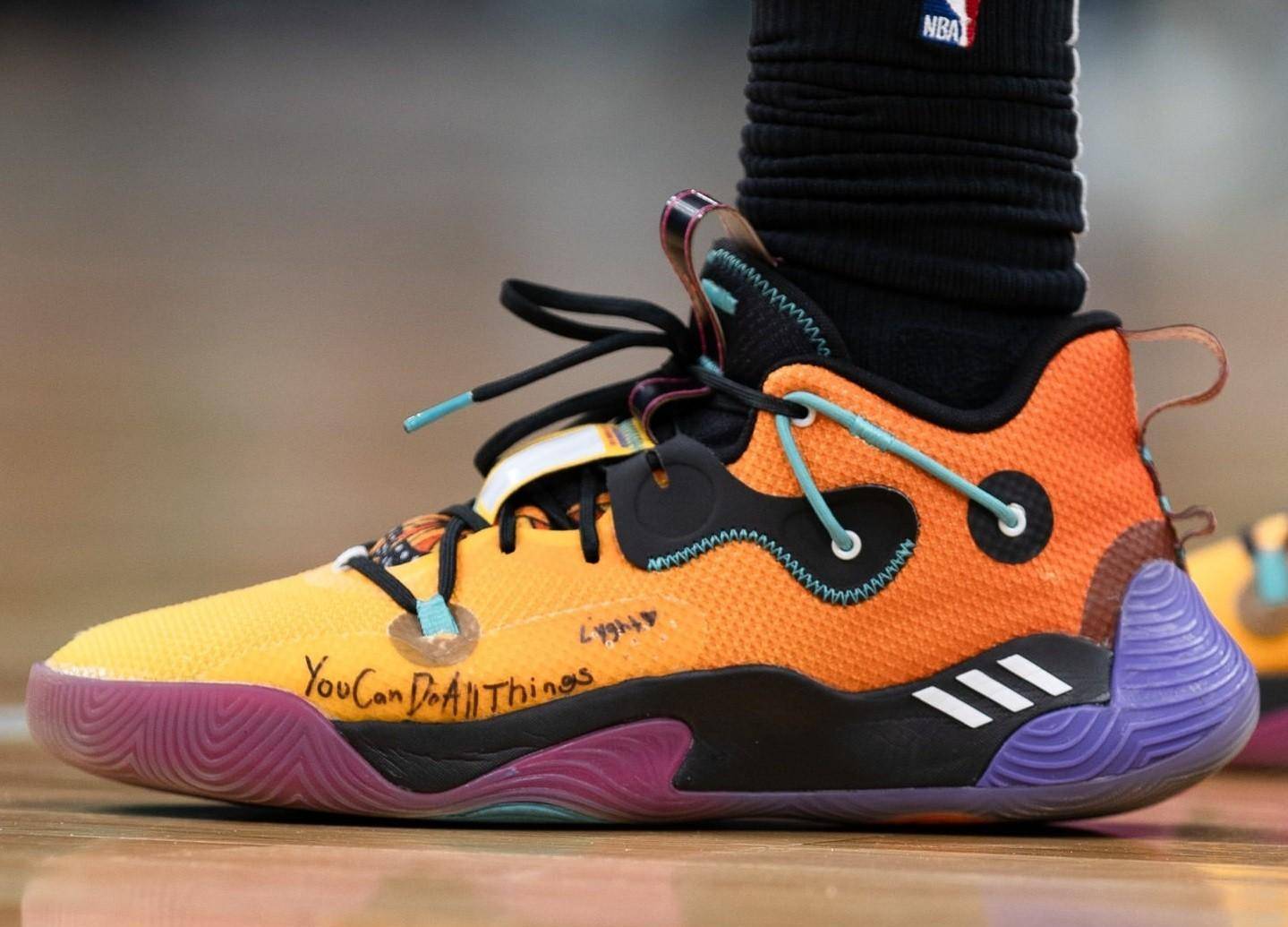 每日nba球星上脚球鞋24年1月14日_nike_比赛_犹他爵士队