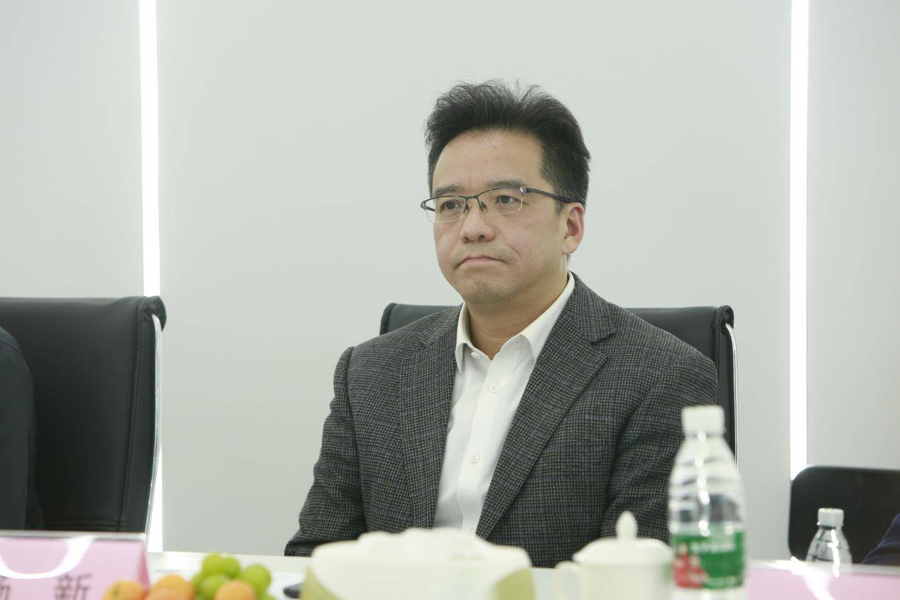 重庆市江北区委常委,区政府副区长何勇座谈交流会结束后,领导一行还