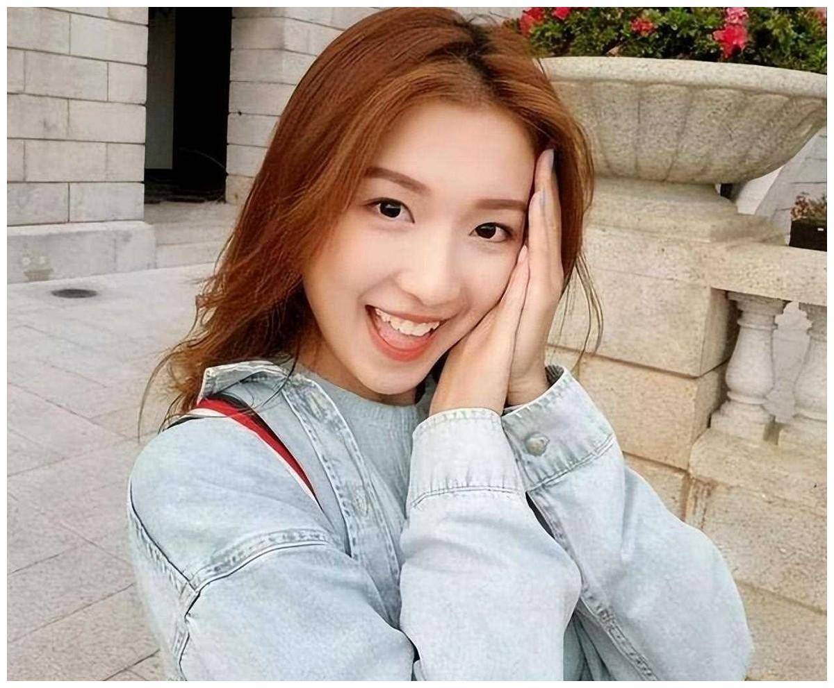 和李泽楷分别9年后,梁洛施高调"回归",新欢郭嘉文却消失了!