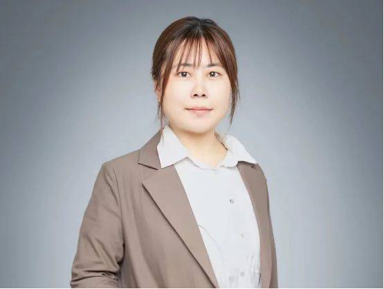 博尔思好老师王乐:重视学生性格,道德上的长远培养和人格养成.