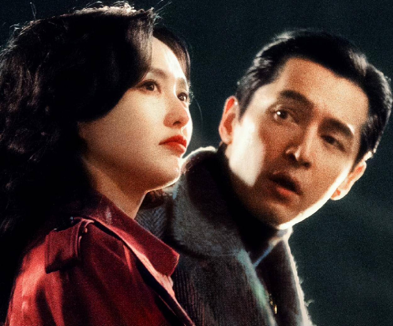 微博之夜明星搜索量排行榜,肖战仅排第四名,前三吃到的红利太大_唐嫣