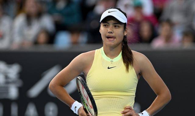 澳网:王雅繁2-1大满贯冠军,爆冷晋级女单第3轮,与郑钦文争16强_比赛