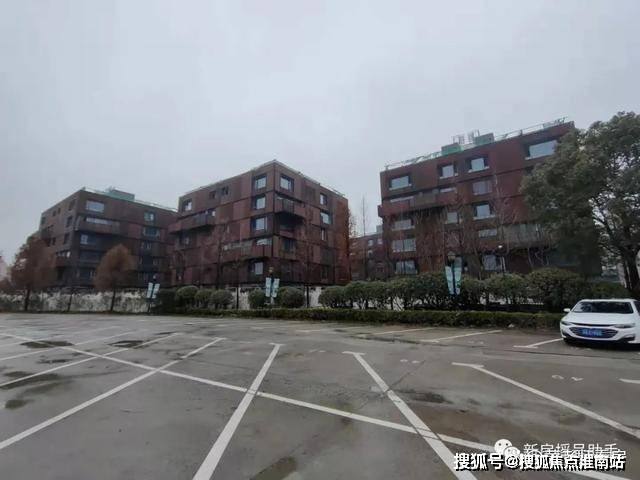 風雅苑售樓處電話:400-1788-336項目位於新江灣城安徒生童話公園以北