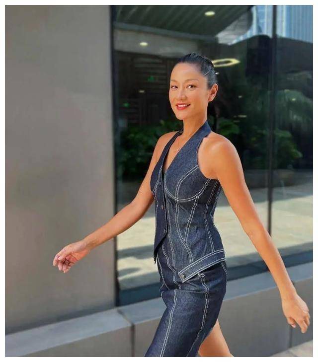 瞿颖瘦身后美回颜值巅峰!