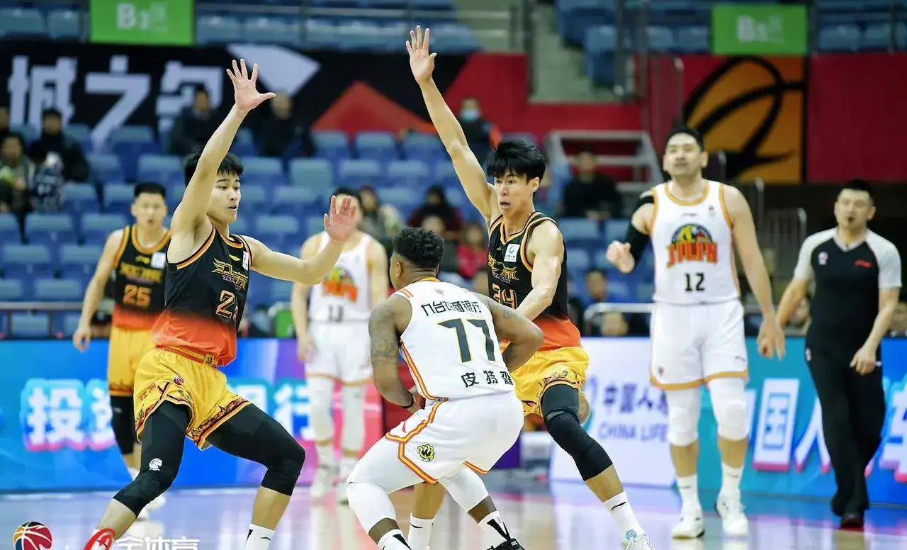 关关难过关关过,弹尽粮绝的吉林东北虎,场场都有人挺身而出!