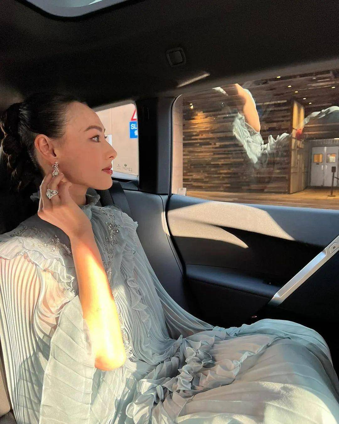 74 回归演艺圈,当回女主角梁洛施最心心念念的,还是她最擅长的大