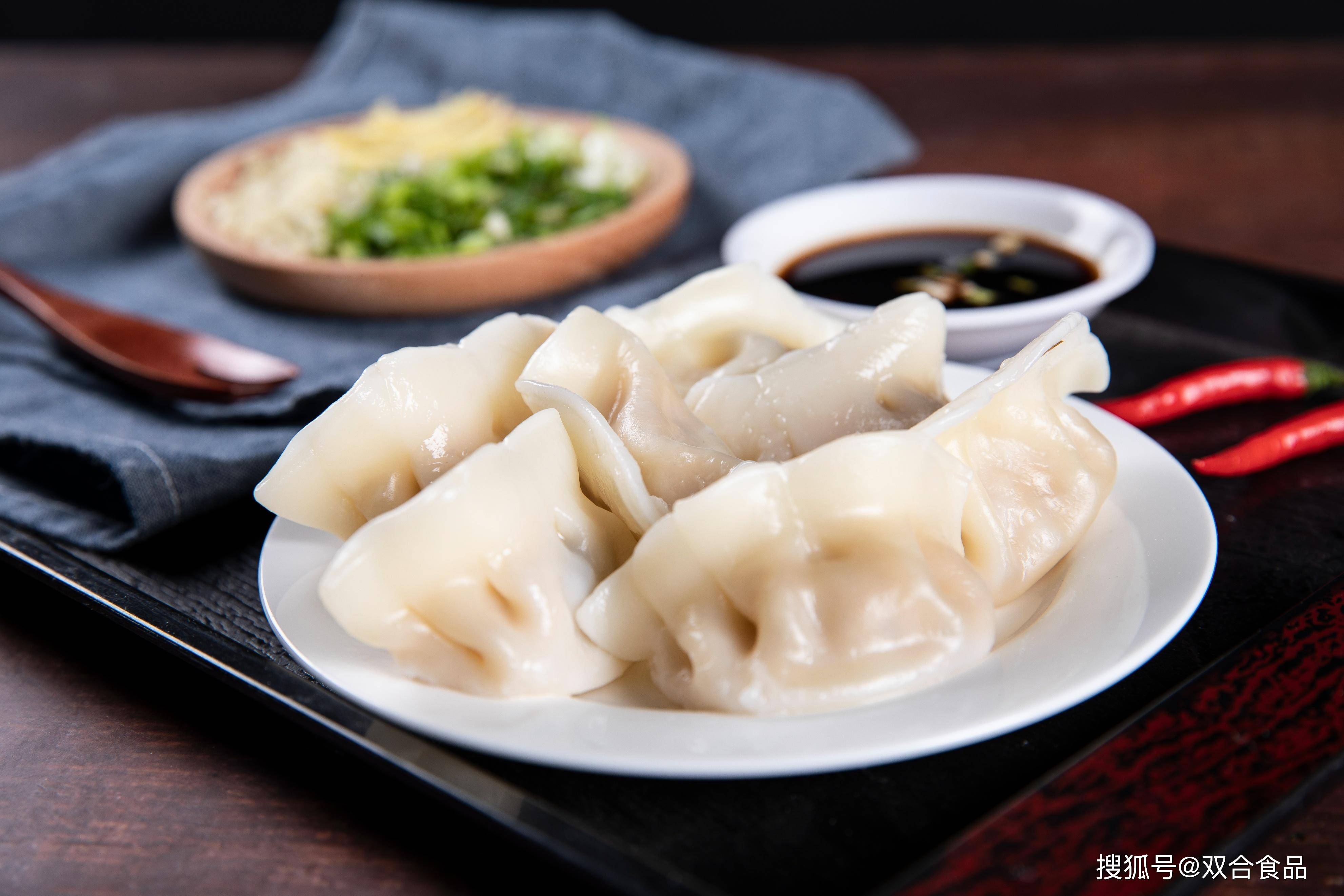 春晚年年包餃子,餃子年年上春晚,餃子到底意味著什麼?