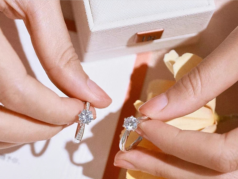 订婚钻戒款式盘点,五款订婚钻戒你最喜欢哪一款?_钻石_心形_设计