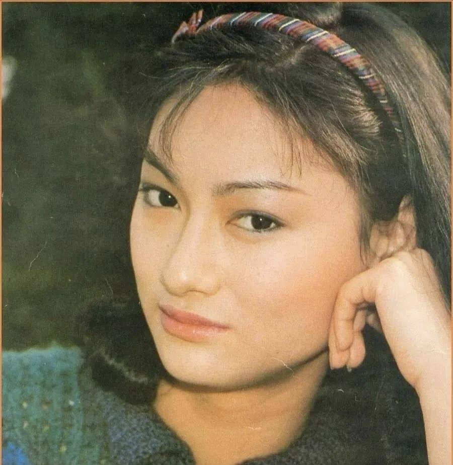 观点二:才华横溢,演技惊艳惠英红的才华不容小觑.