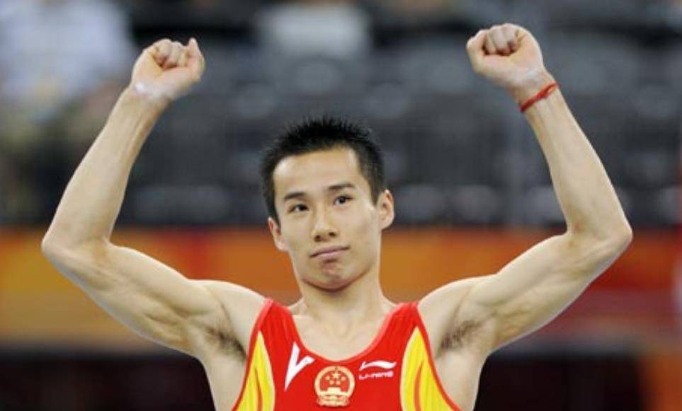 奥运冠军肖钦:因女友骗钱被牵连,名誉扫地后消失多年,结果如何_那王媞