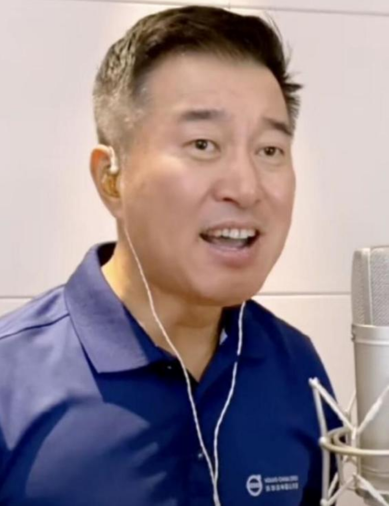 满文军:6次上春晚,当红时和二婚妻子双双入狱,如今怎么样了?