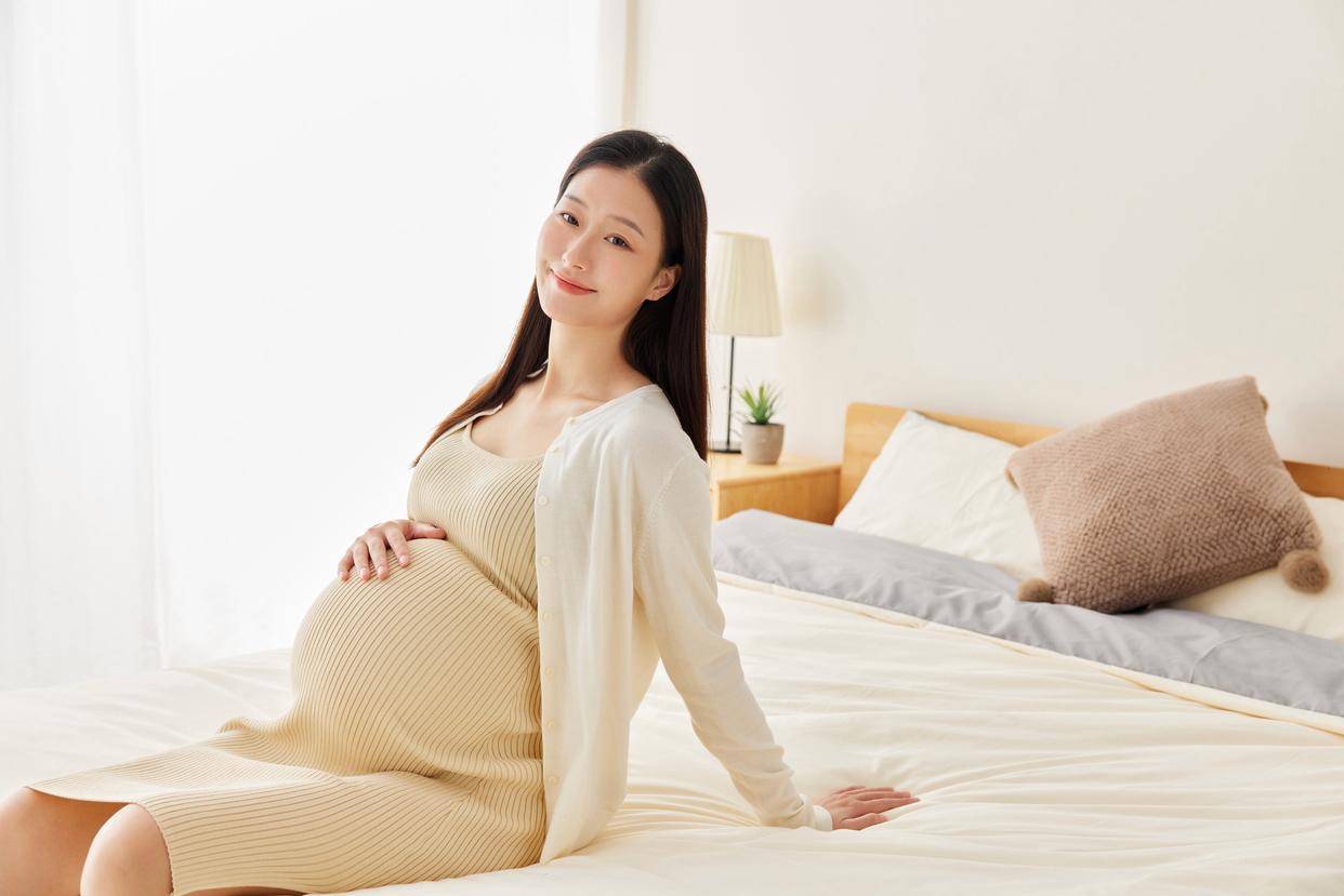 33岁女子5次剖宫产后再次怀孕,出血1600ml 怀孕要注意哪些行为