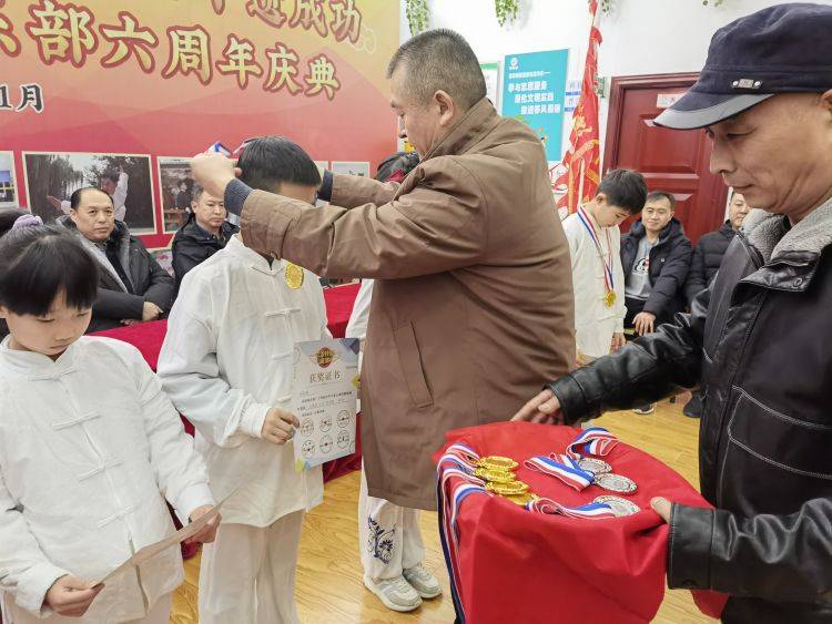 武术进社区活动简报范文（武术进社区活动简报范文图片） 武术进社区活动

简报范文（武术进社区活动

简报范文图片）《武术进社区推进方案》 武术资讯