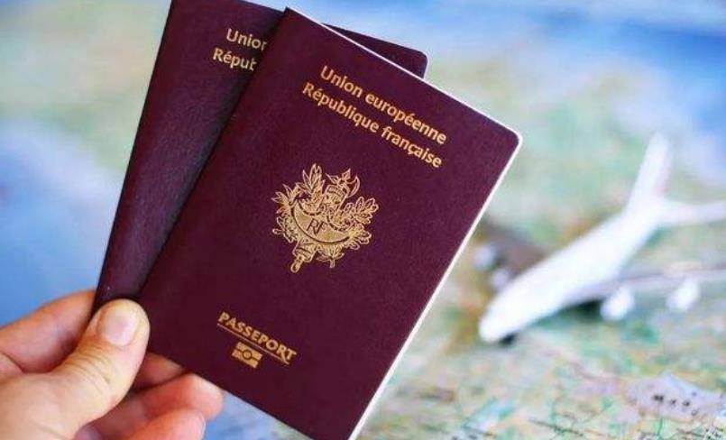 伊朗一小伙因丢失护照,滞留机场17年,最后却意外成为了大富豪_纳塞瑞