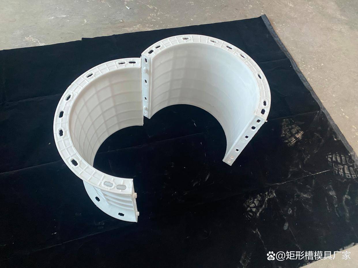 预制光伏墩模具:实现高效光伏项目建设的利器